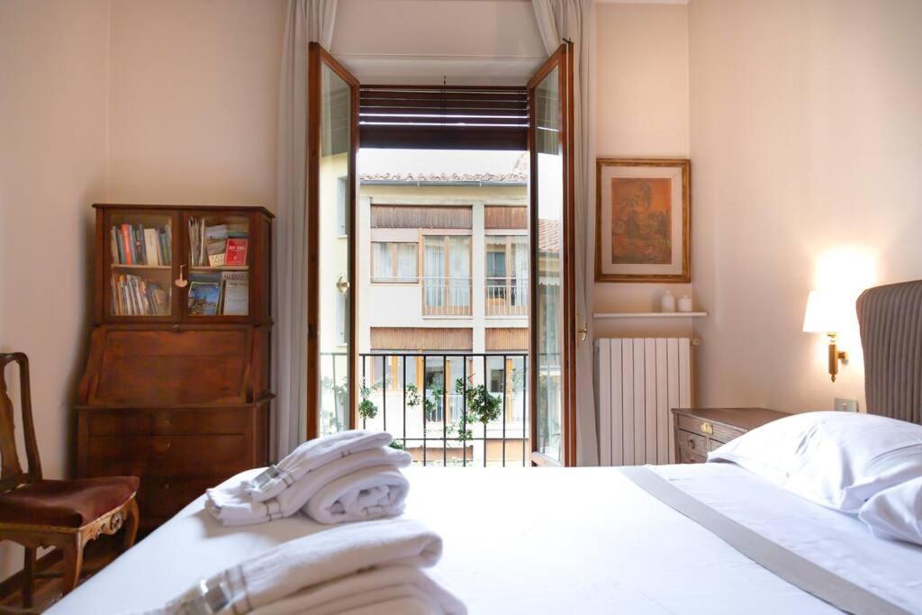 Appartamento Centralissimo - Ponte Vecchio フィレンツェ エクステリア 写真